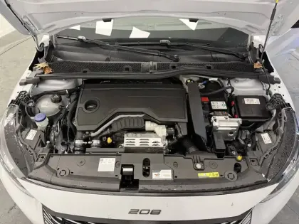 Photo 22 Peugeot 208  Hybrid 110 e-DCS6