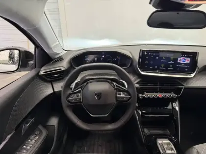 Photo 1 Peugeot 208  Hybrid 110 e-DCS6