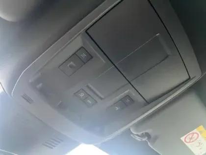 Photo 65 Peugeot 5008  Hybrid 145 e-DCS6