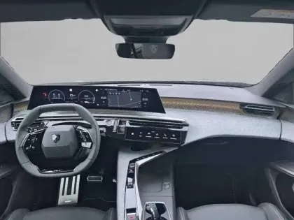 Photo 46 Peugeot 5008  Hybrid 145 e-DCS6