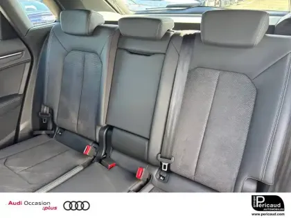 Photo 7 Audi Q3  35 TFSI 150 ch S tronic 7