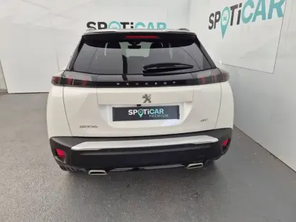 Photo 4 Peugeot 2008  PureTech 155 S&S EAT8