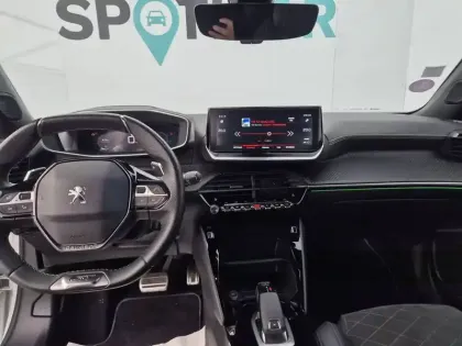 Photo 7 Peugeot 2008  PureTech 155 S&S EAT8