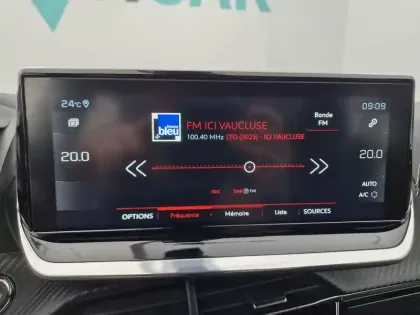 Photo 16 Peugeot 2008  PureTech 155 S&S EAT8