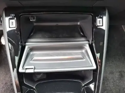 Photo 19 Peugeot 2008  Hybrid 145 e-DCS6