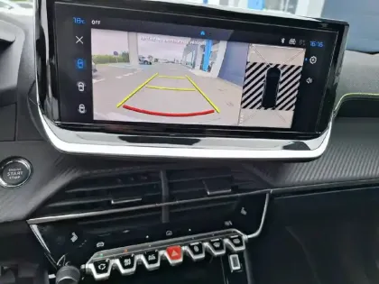 Photo 18 Peugeot 2008  Hybrid 145 e-DCS6