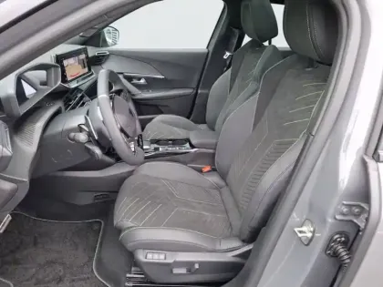 Photo 10 Peugeot 2008  Hybrid 145 e-DCS6