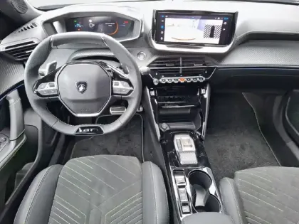 Photo 7 Peugeot 2008  Hybrid 145 e-DCS6