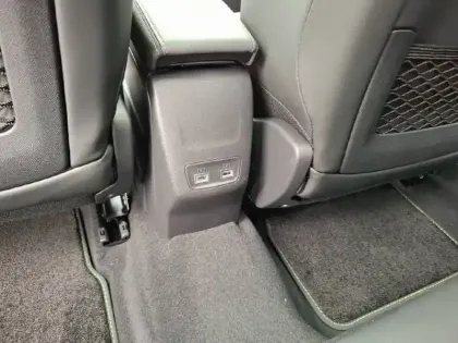 Photo 23 Peugeot 2008  Hybrid 145 e-DCS6