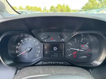 Photo 8 Citroën C3 Aircross  PureTech 110ch S&S Feel Pack