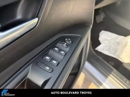 Photo 14 Peugeot 5008  1.5 BlueHDi 130ch S&S Allure Pack EAT8