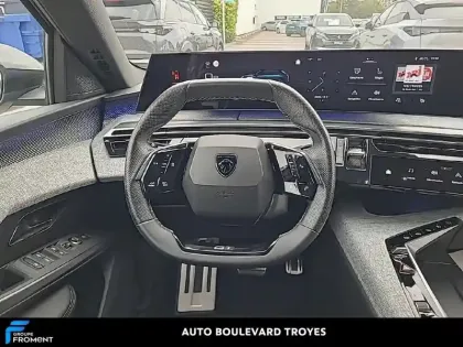 Photo 23 Peugeot 5008  Hybrid 136ch GT e-DCS6