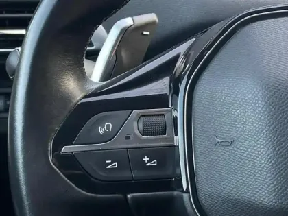 Photo 14 Peugeot 3008  HYBRID 225ch Allure Pack e-EAT8