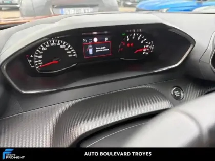 Photo 9 Peugeot 2008 Gén. II Ph1 NG Allure 5