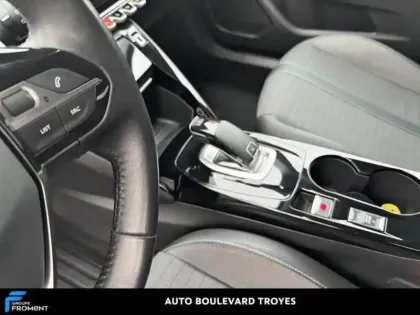 Photo 13 Peugeot 2008 Gén. II Ph1 NG Allure 5