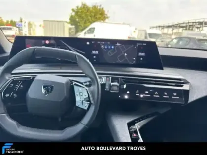 Photo 8 Peugeot 3008  1.2 Hybrid 136ch Allure e-DCS6