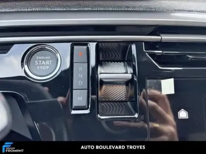 Photo 14 Peugeot 3008  1.2 Hybrid 136ch Allure e-DCS6