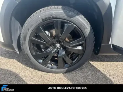 Photo 14 Peugeot 2008 Gén. I Ph2 GT Line 5