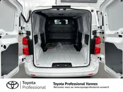 Photo 26 Toyota Proace  Medium 75kWh Business Electric RC23