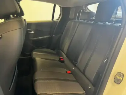 Photo 8 Peugeot 208  e- 136ch Allure