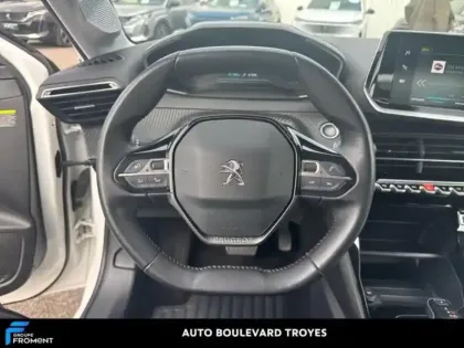 Photo 23 Peugeot 208  e- 136ch Active