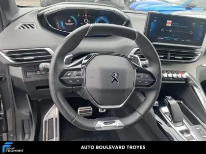 Photo 23 Peugeot 3008  HYBRID 225ch GT e-EAT8
