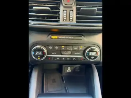 Photo 18 Ford Kuga  2.5 Duratec 190ch FHEV ST-Line BVA i-AWD