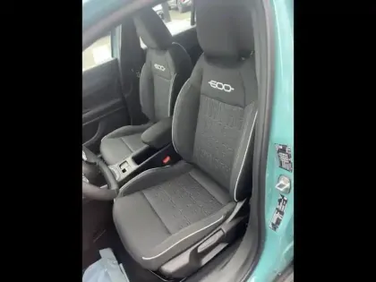 Photo 9 Fiat 600  1.2 Hybrid Turbo 110ch Pop DCT6 Step 2