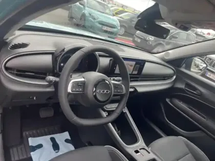 Photo 12 Fiat 600  1.2 Hybrid Turbo 110ch Pop DCT6 Step 2