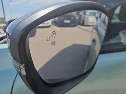 Photo 12 Lancia Ypsilon  Elettrica 156ch 51kWh LX