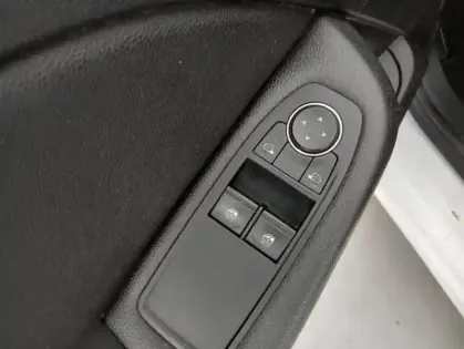 Photo 12 Renault Clio V TCe 100 Zen