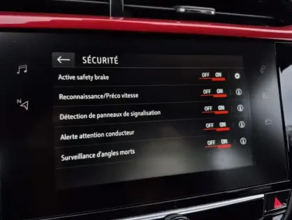 Photo 45 Opel Corsa VI 1.2 Turbo 100ch GS Line