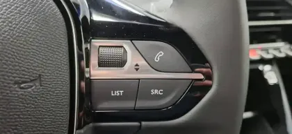 Photo 63 Peugeot 2008  100 S&S BVM6