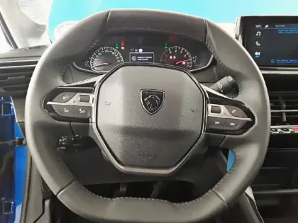 Photo 8 Peugeot 208  PureTech 100 S&S BVM6