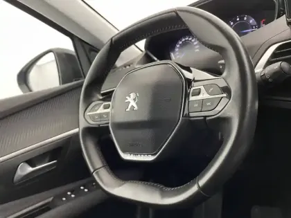 Photo 28 Peugeot 3008  Puretech 130ch S&S EAT8