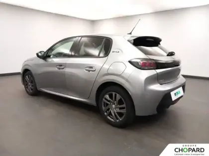 Photo 32 Peugeot 208  PureTech 100 S&S BVM6