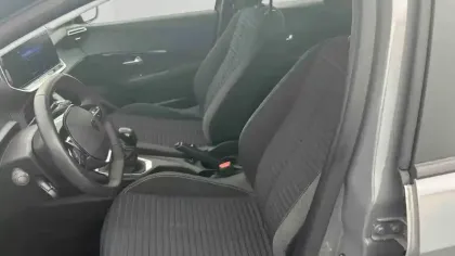 Photo 50 Peugeot 208  PureTech 75 S&S BVM5