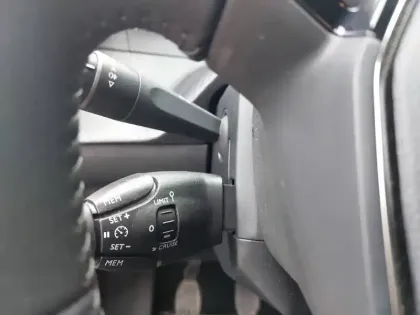 Photo 18 Peugeot 208  PureTech 75 S&S BVM5