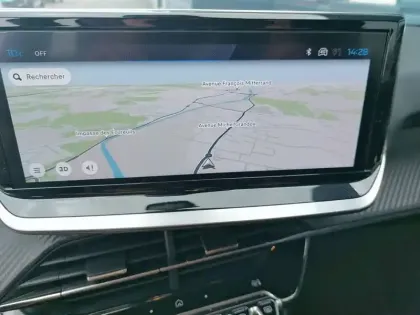 Photo 14 Peugeot 208  PureTech 75 S&S BVM5