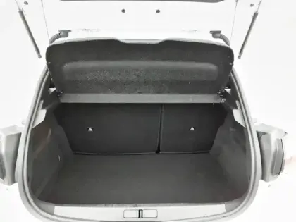 Photo 26 Peugeot 208  PureTech 75 S&S BVM5