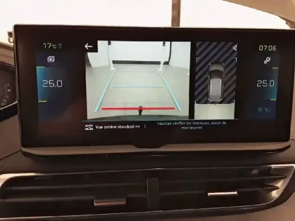 Photo 17 Peugeot 3008  Hybrid 225 e-EAT8