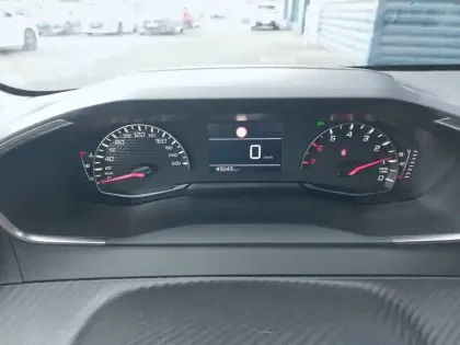 Photo 29 Peugeot 208  PureTech 75 S&S BVM5