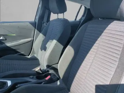 Photo 10 Peugeot 208  PureTech 75 S&S BVM5