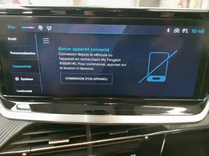 Photo 18 Peugeot 208  PureTech 75 S&S BVM5