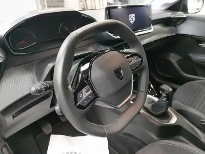 Photo 8 Peugeot 208  PureTech 75 S&S BVM5