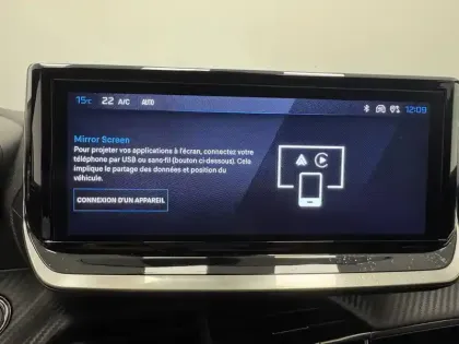 Photo 27 Peugeot 2008  Hybrid 145 e-DCS6