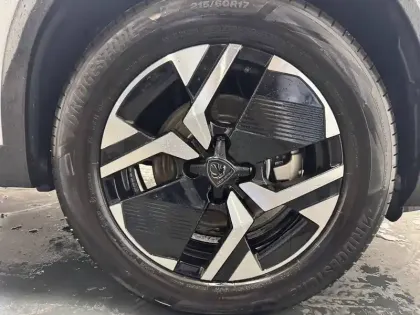 Photo 74 Peugeot 2008  Hybrid 145 e-DCS6