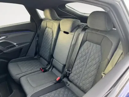 Photo 59 Audi Q5  Sportback e-hybrid 299 ch S tronic 7 Quattro