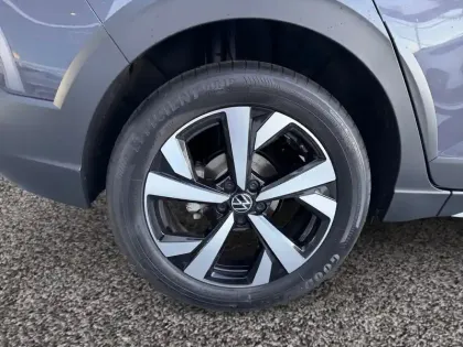 Photo 8 Volkswagen Taigo  1.0 TSI 116 DSG7