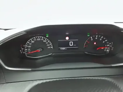 Photo 9 Peugeot 208  PureTech 75 S&S BVM5